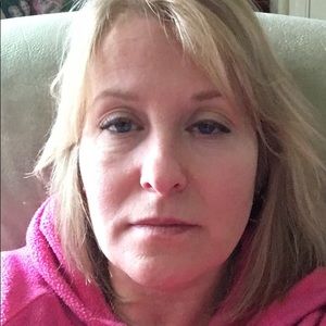 Meet your Posher, Suzanne